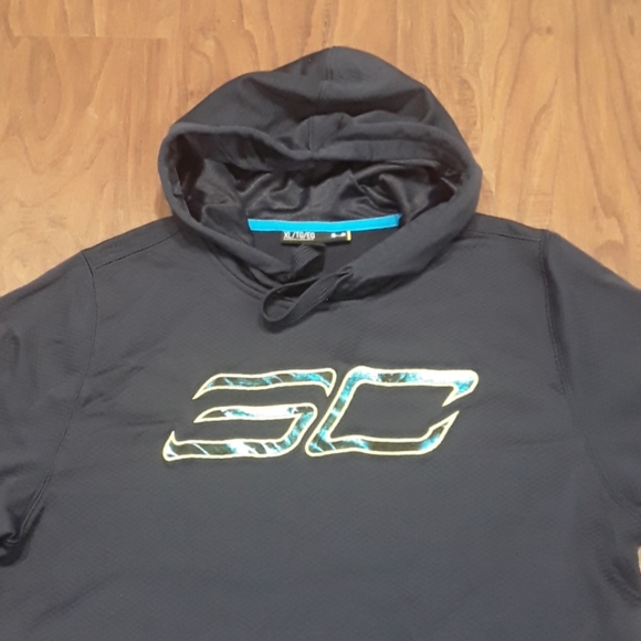 Under Armor Hoodie - Picture 1 of 7